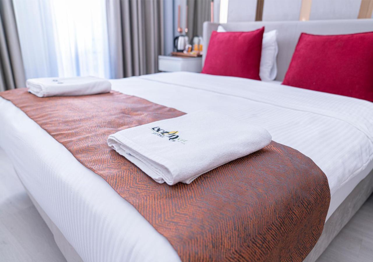 Cetin Port Hotel อิสตันบูล ภายนอก รูปภาพ